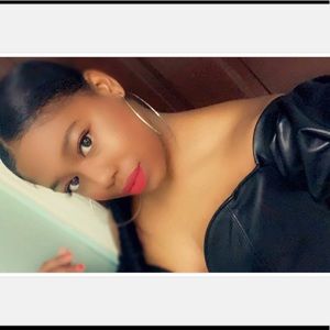 Meet your Posher, Jamara